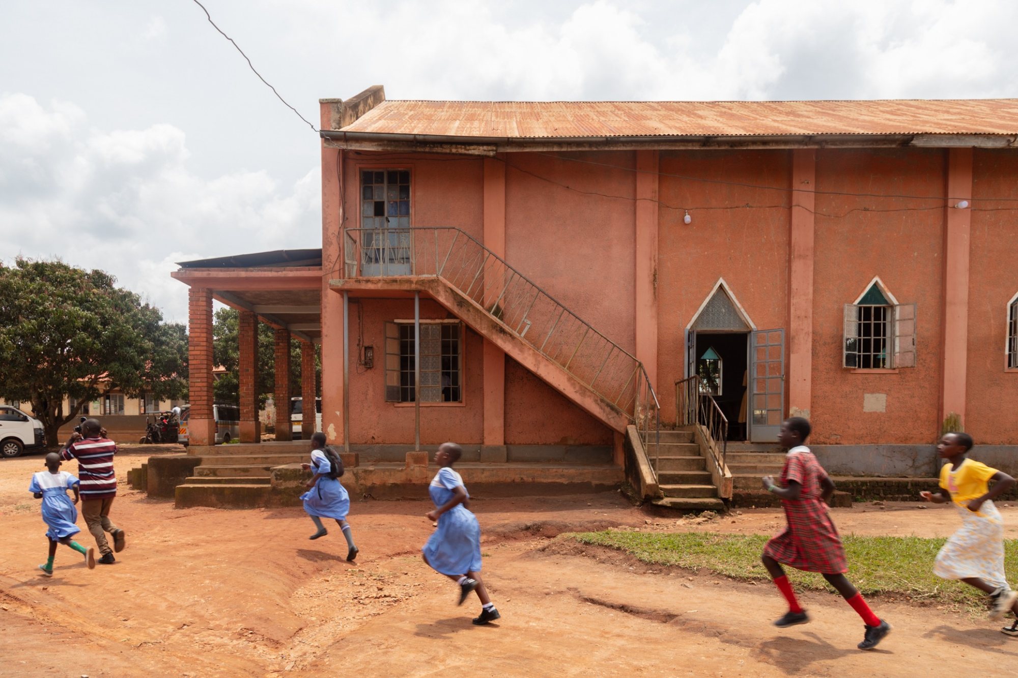 Lend a Hand Uganda